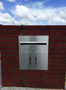 Letterbox_Front_Opening-550x750