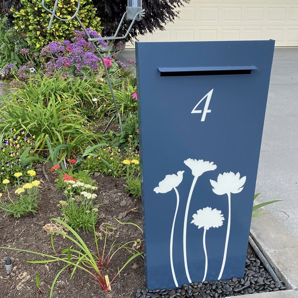 Kelly Letterbox (Backlit) - VIP Series